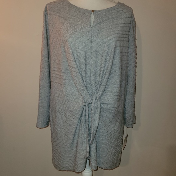 Long Top - Picture 6 of 7